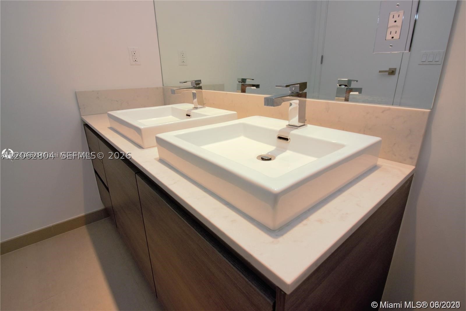 1080 Brickell Ave #3403, Miami FL 33131