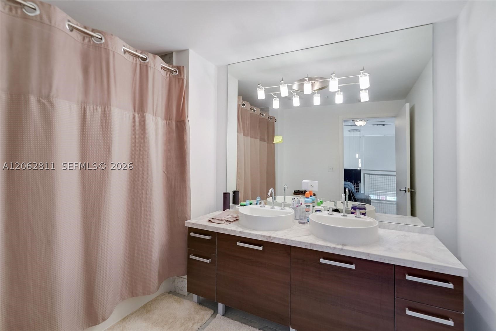 244 Biscayne Blvd #644, Miami FL 33132