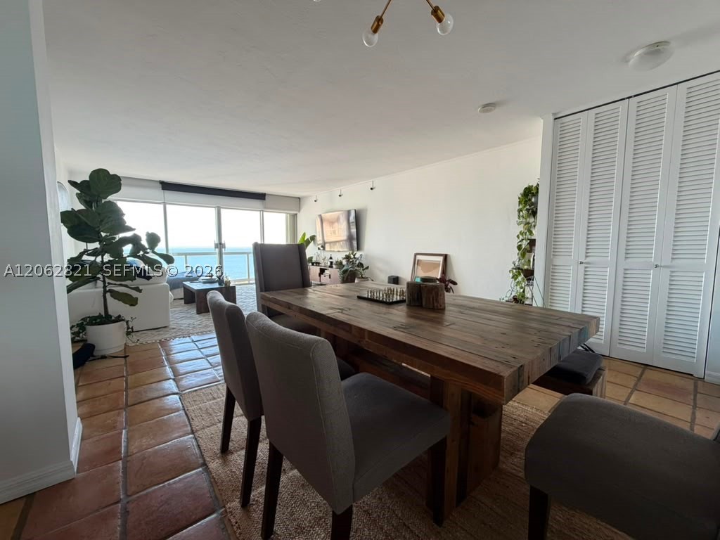 2451 Brickell Ave #17U, Miami FL 33129