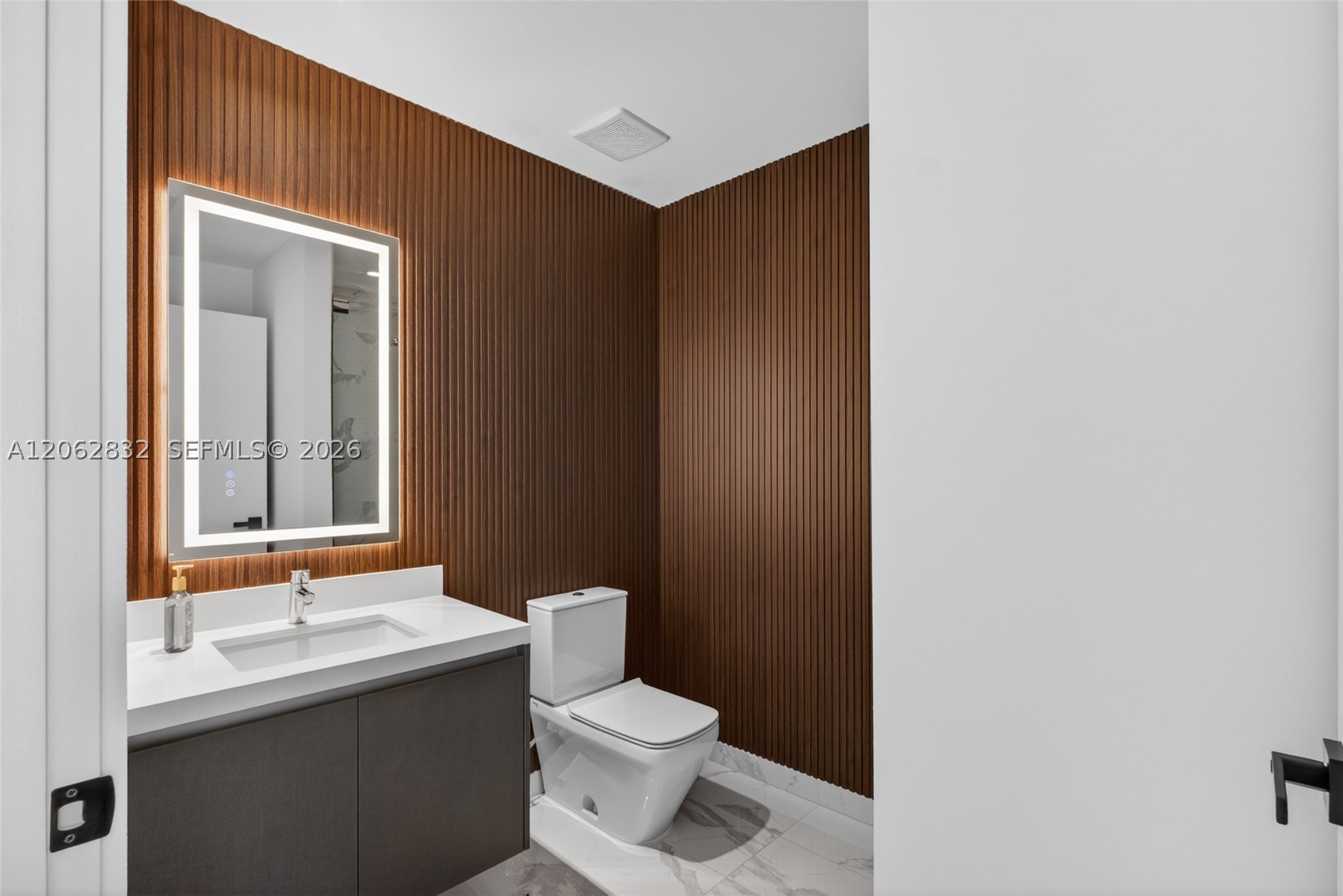 851 NE 1st Ave #3201, Miami FL 33132