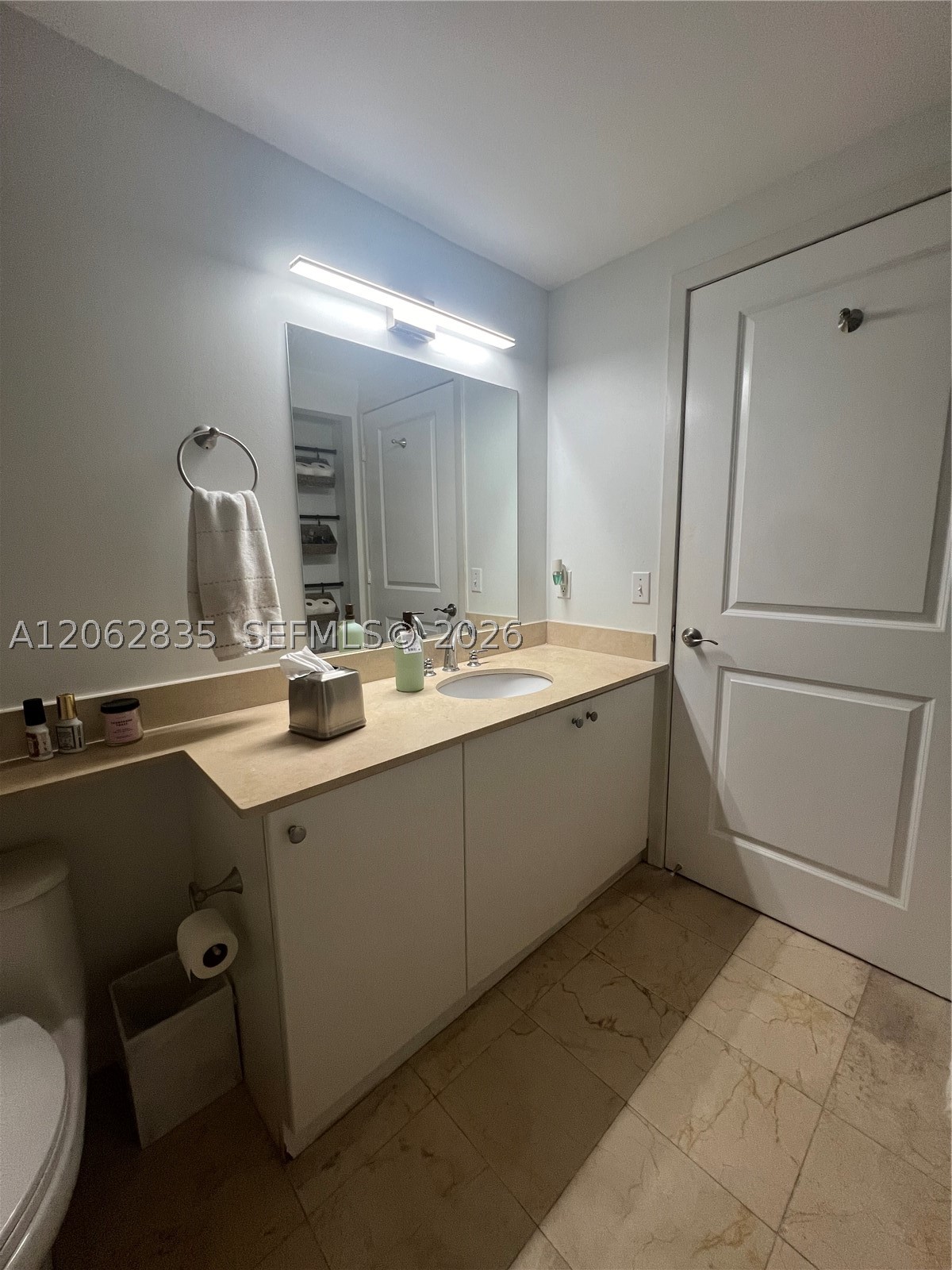 170 SE 14th St #2007, Miami FL 33131