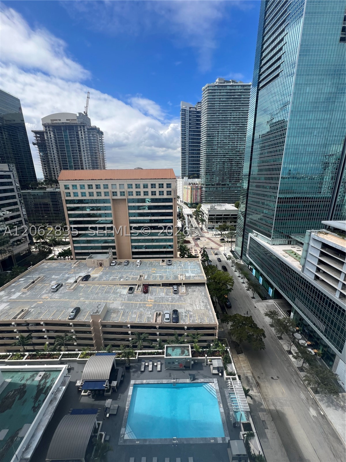 170 SE 14th St #2007, Miami FL 33131