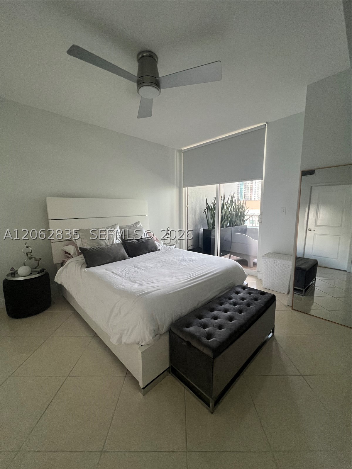 170 SE 14th St #2007, Miami FL 33131