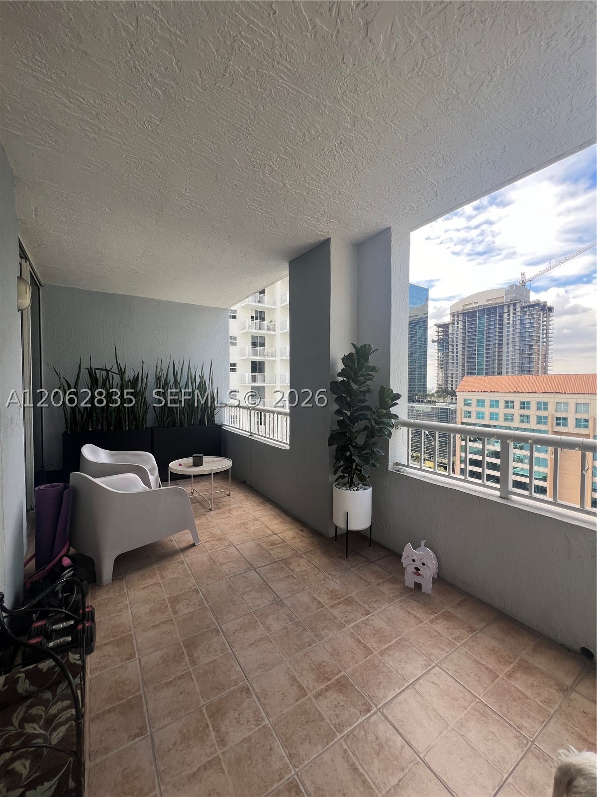 170 SE 14th St #2007, Miami FL 33131