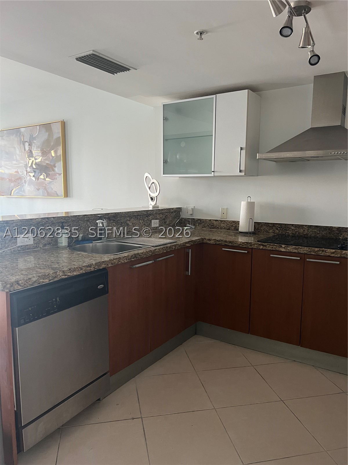170 SE 14th St #2007, Miami FL 33131