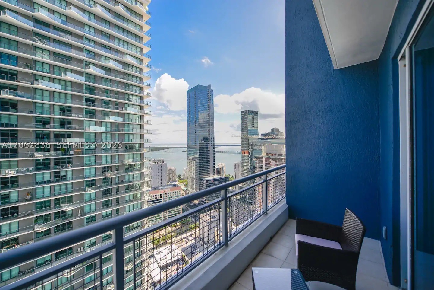 60 SW 13th St #3814, Miami FL 33130