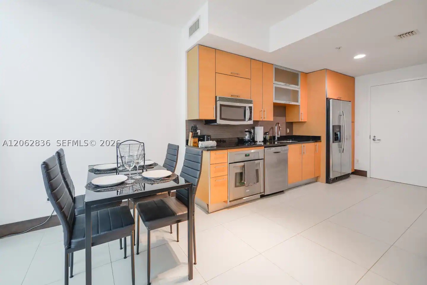 60 SW 13th St #3814, Miami FL 33130
