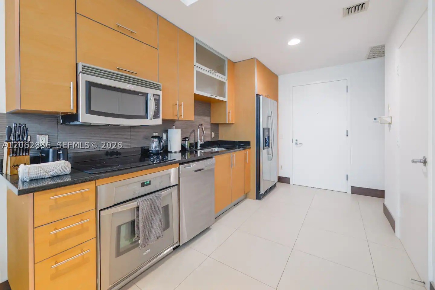 60 SW 13th St #3814, Miami FL 33130
