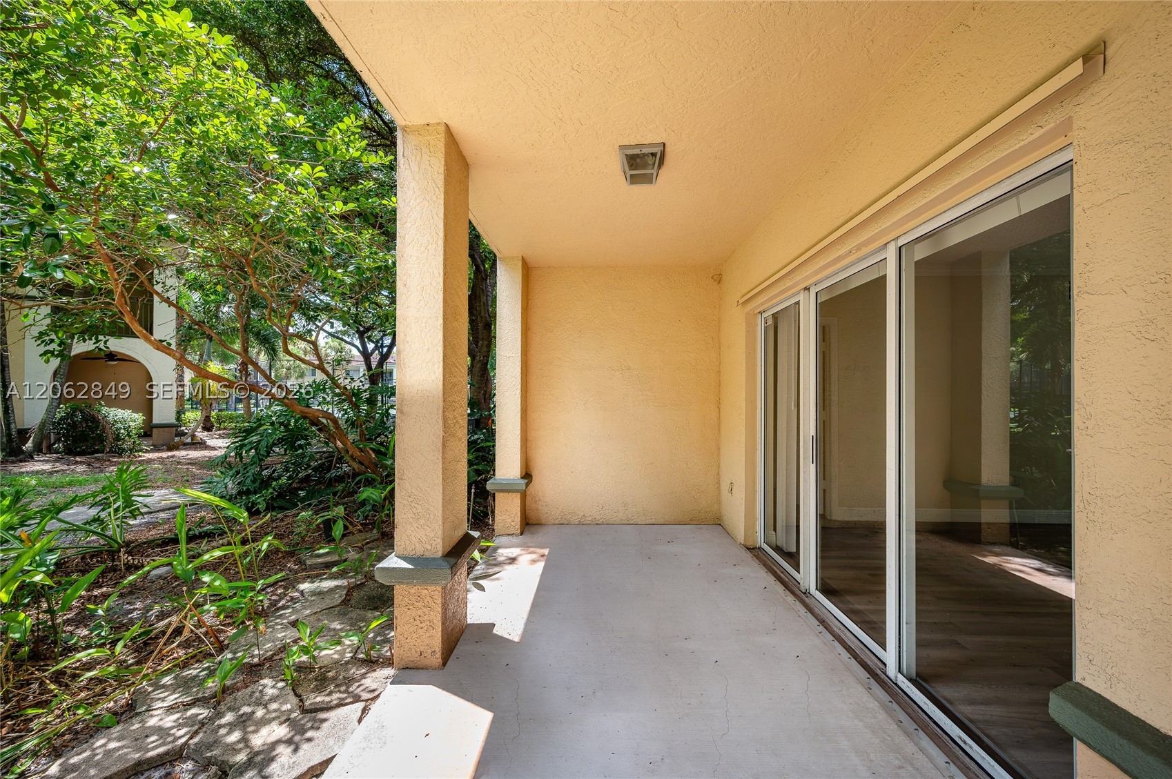 2482 Centergate Dr #101, Miramar FL 33025