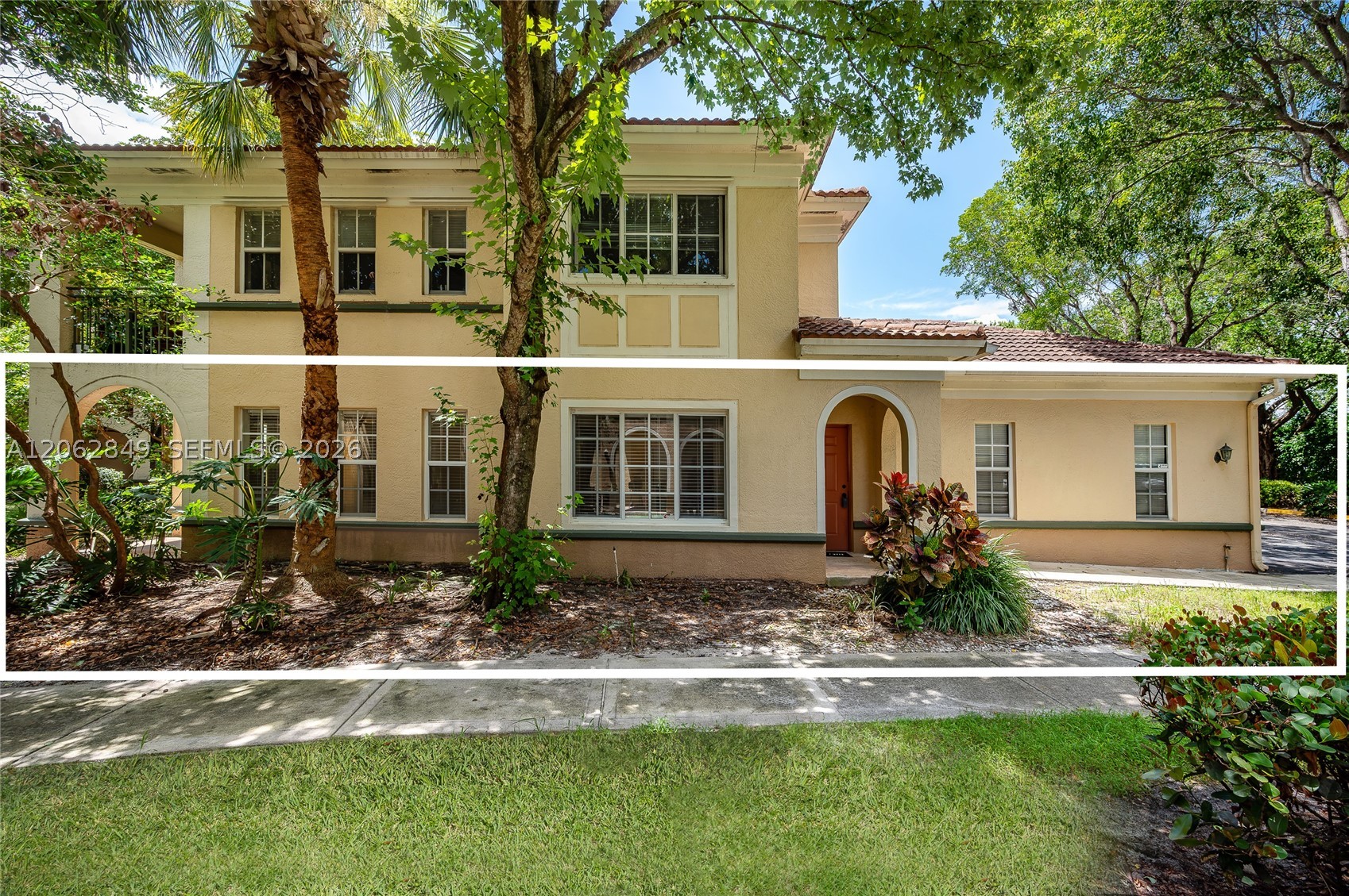2482 Centergate Dr #101, Miramar FL 33025