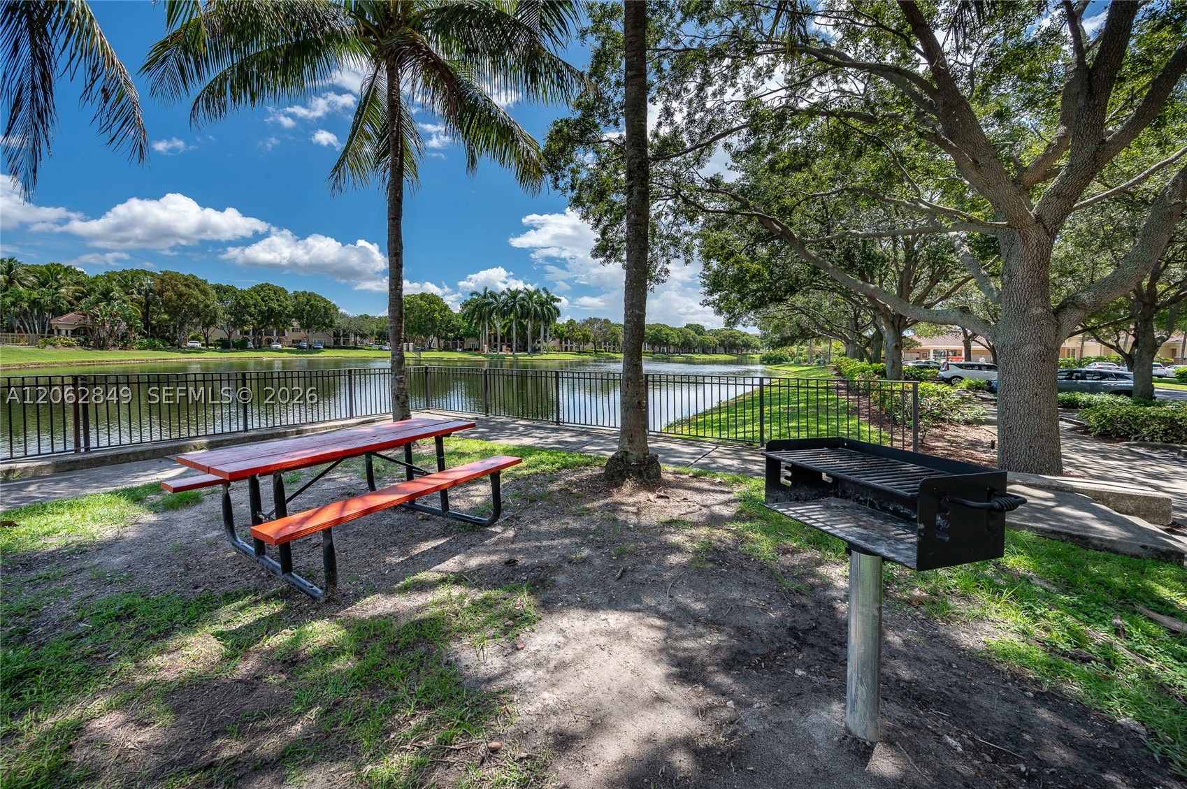 2482 Centergate Dr #101, Miramar FL 33025