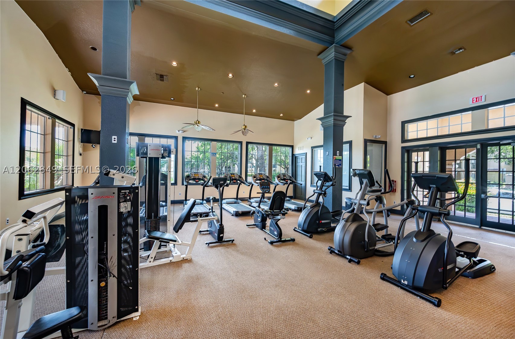 2482 Centergate Dr #101, Miramar FL 33025