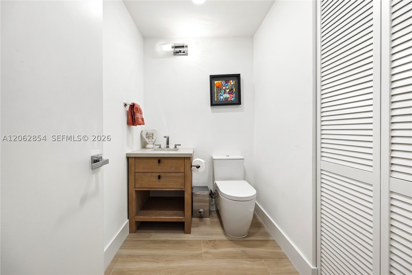 888 Biscayne Blvd #2009, Miami FL 33132