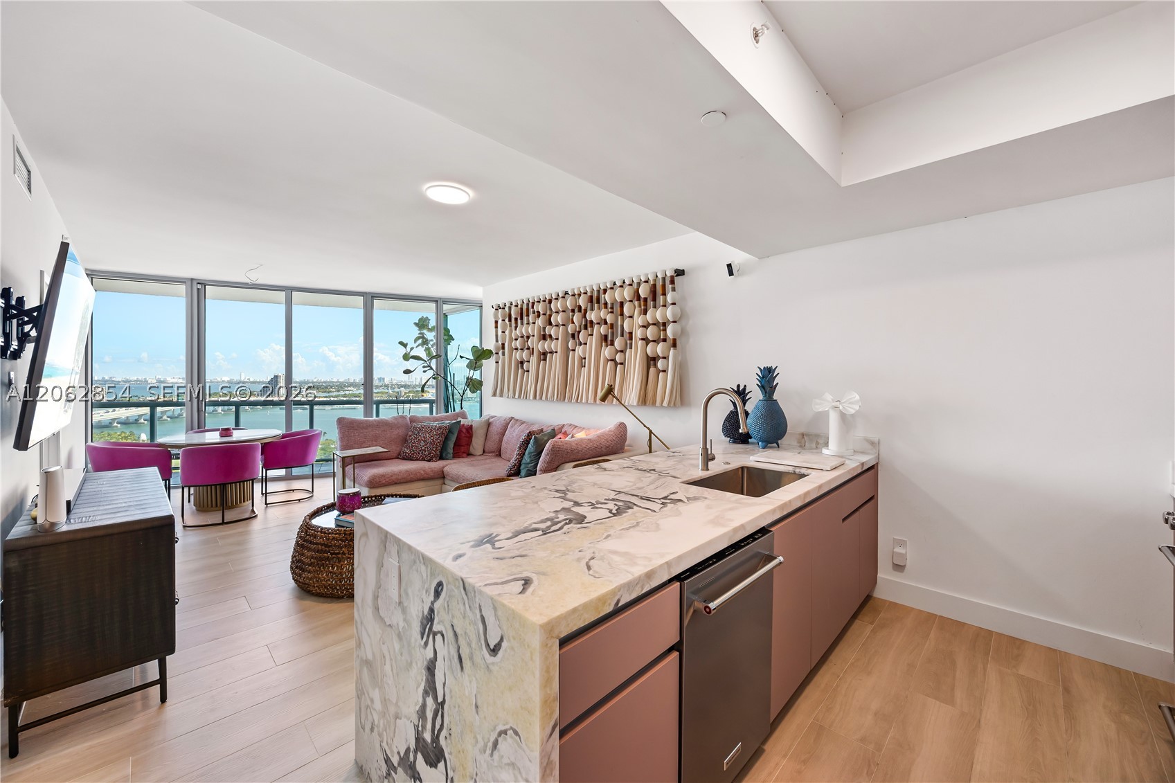 888 Biscayne Blvd #2009, Miami FL 33132