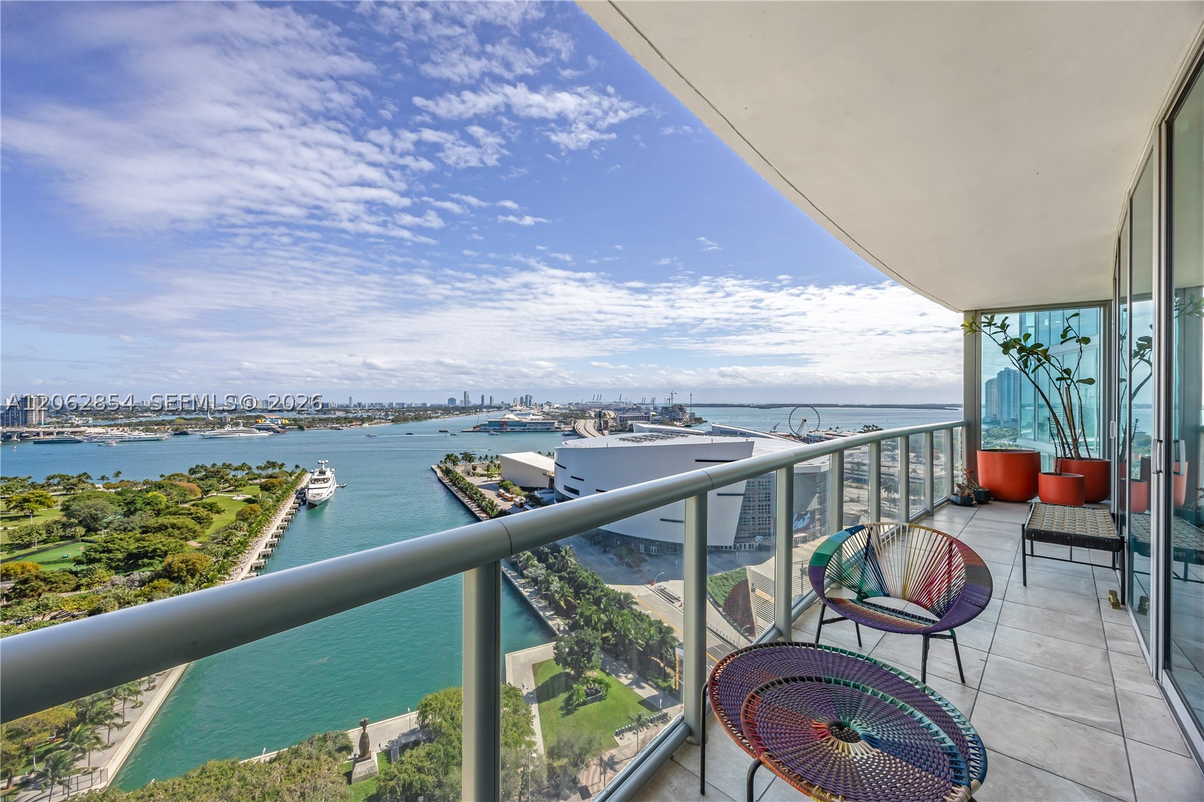 888 Biscayne Blvd #2009, Miami FL 33132
