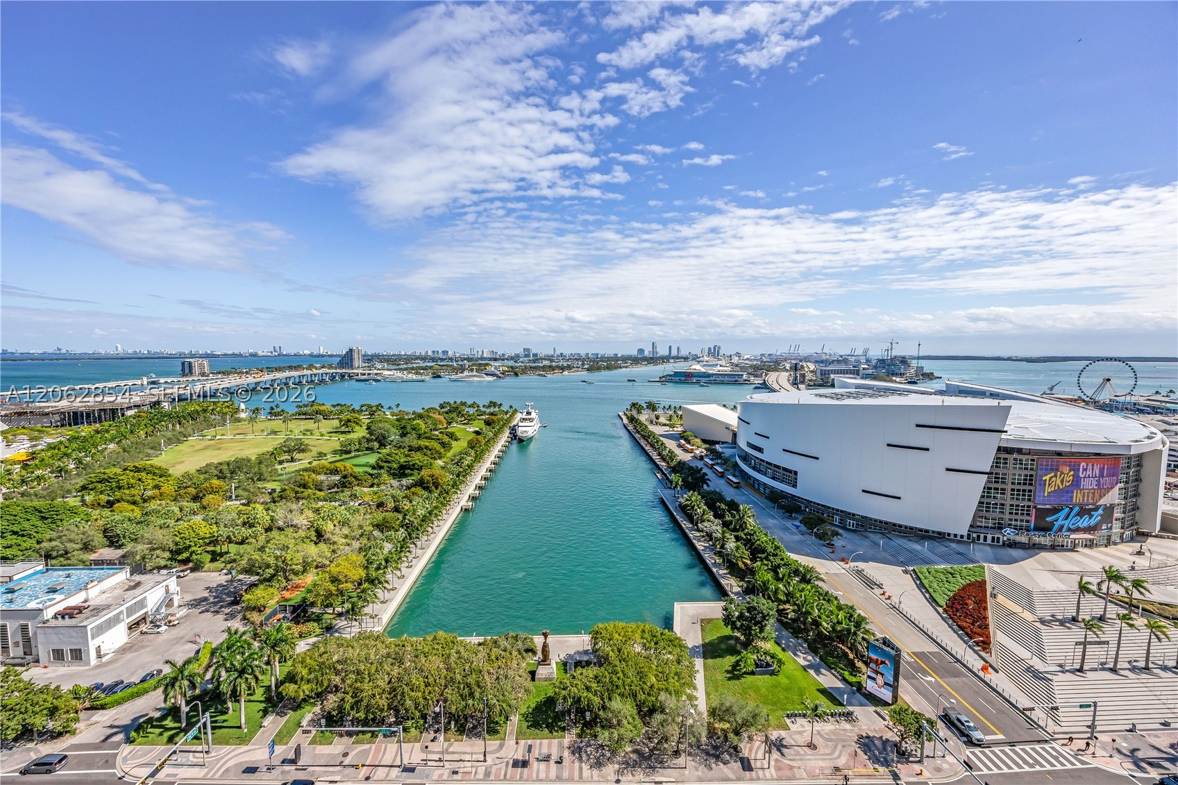 888 Biscayne Blvd #2009, Miami FL 33132