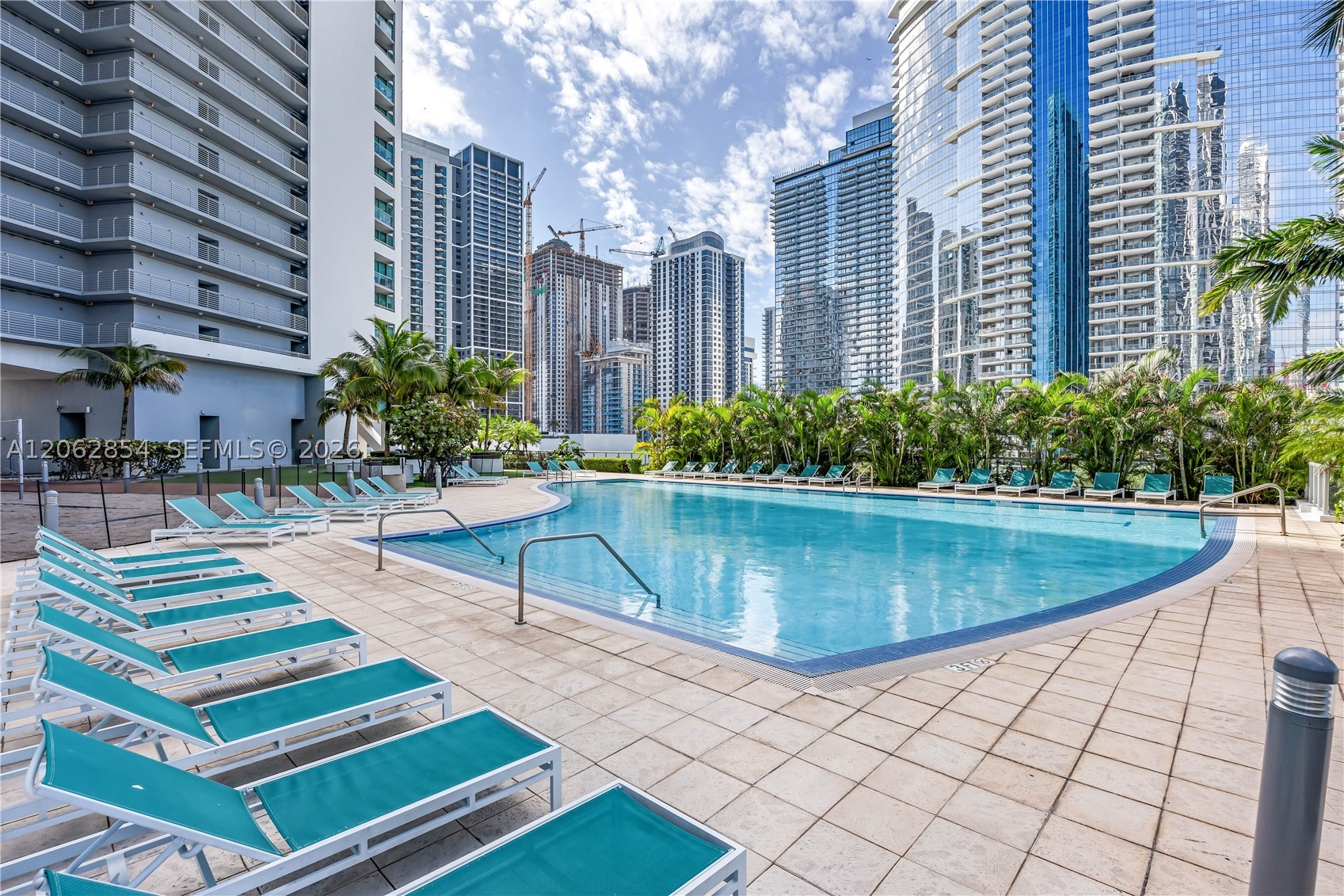 888 Biscayne Blvd #2009, Miami FL 33132