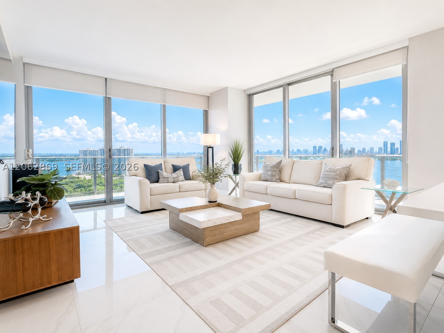 16385 Biscayne Blvd #2007, North Miami Beach FL 33160
