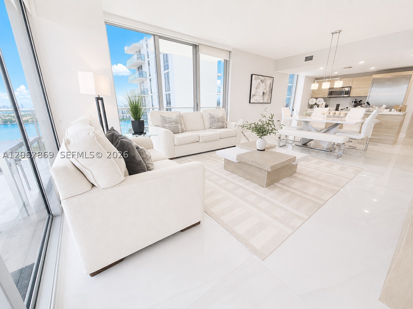 16385 Biscayne Blvd #2007, North Miami Beach FL 33160