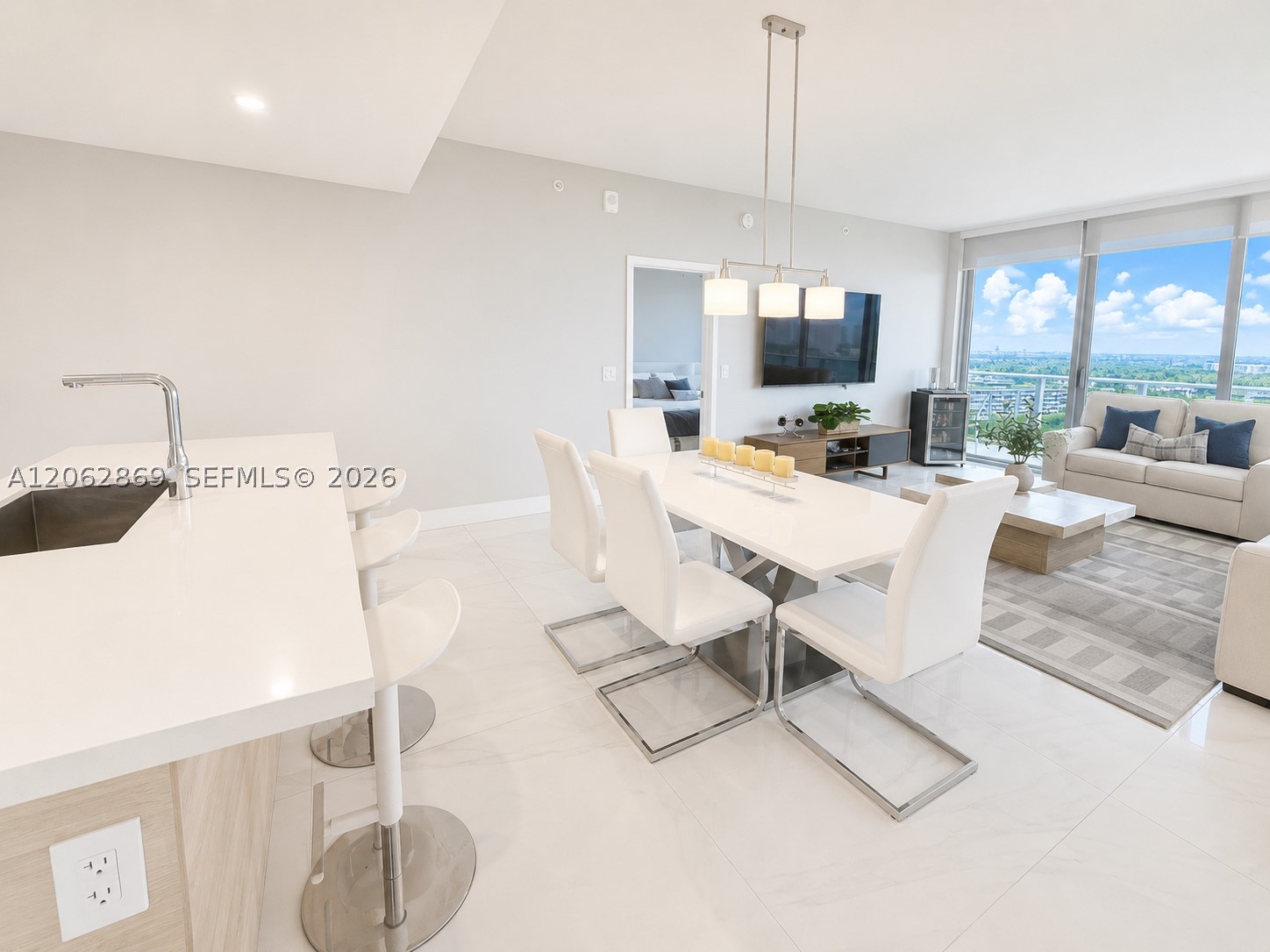 16385 Biscayne Blvd #2007, North Miami Beach FL 33160