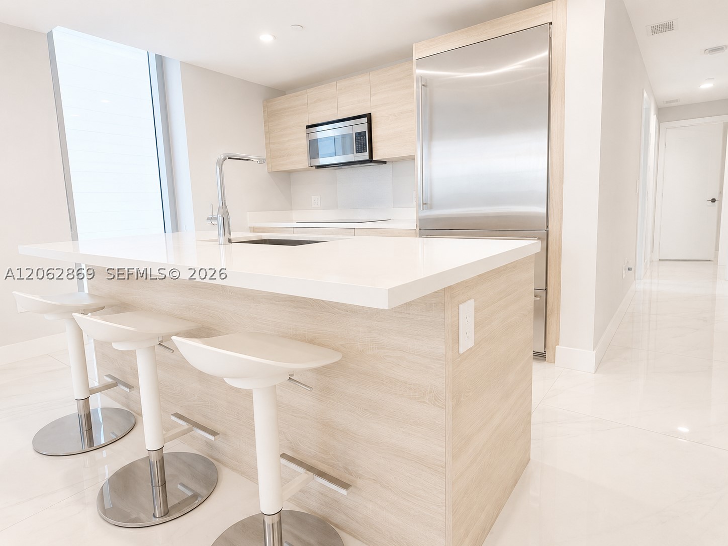 16385 Biscayne Blvd #2007, North Miami Beach FL 33160