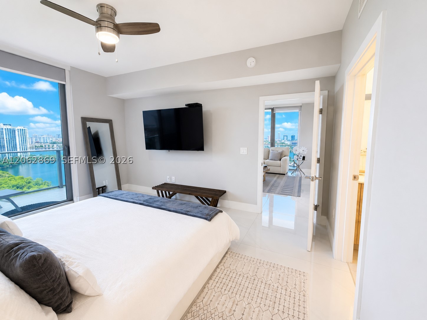 16385 Biscayne Blvd #2007, North Miami Beach FL 33160