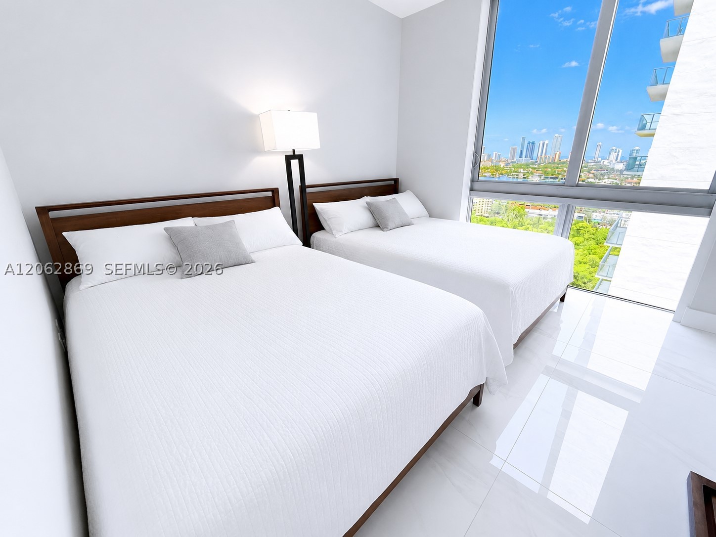 16385 Biscayne Blvd #2007, North Miami Beach FL 33160