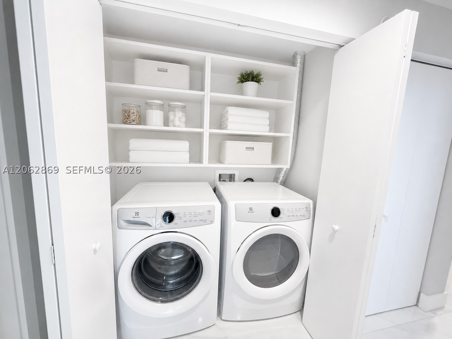 16385 Biscayne Blvd #2007, North Miami Beach FL 33160