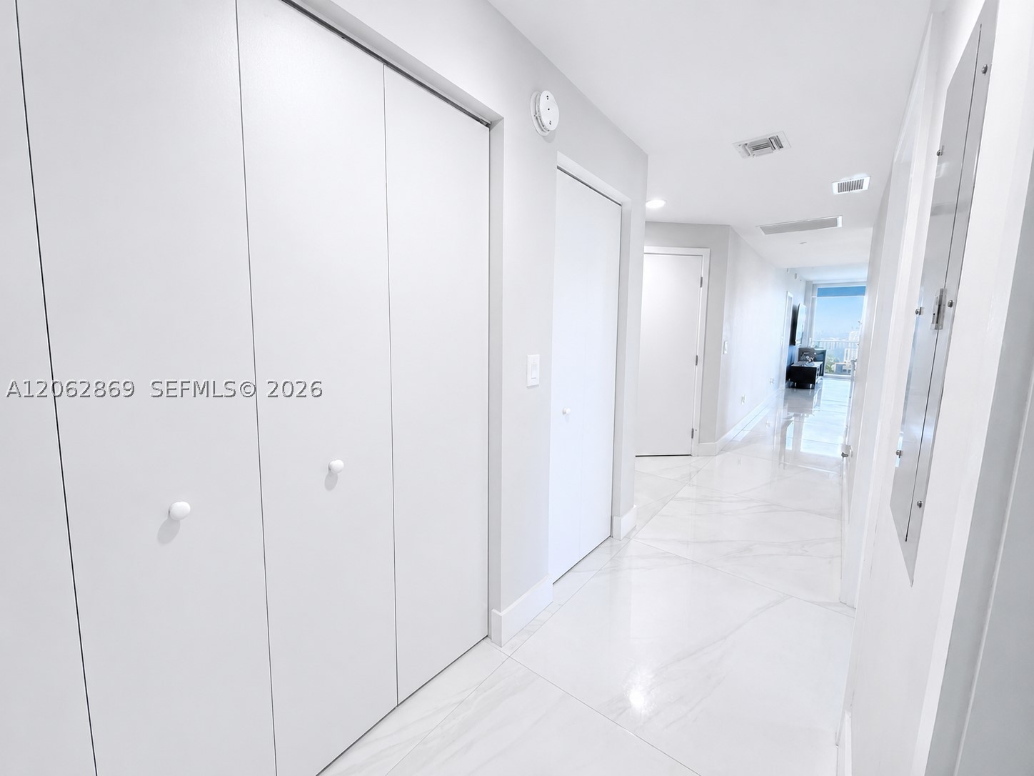 16385 Biscayne Blvd #2007, North Miami Beach FL 33160