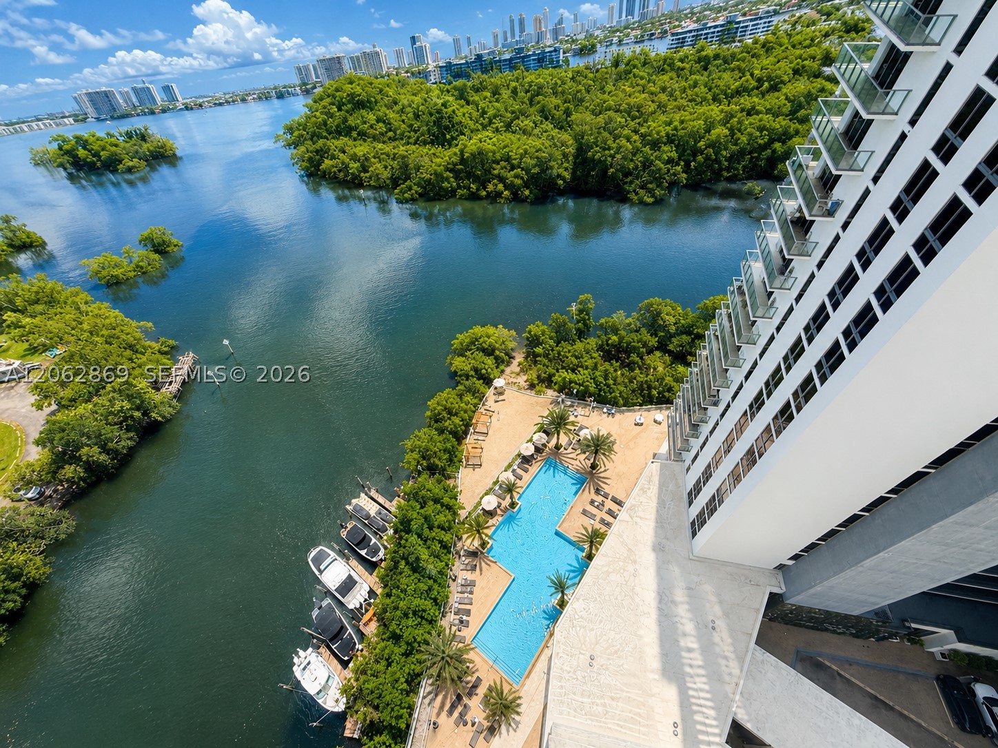 16385 Biscayne Blvd #2007, North Miami Beach FL 33160