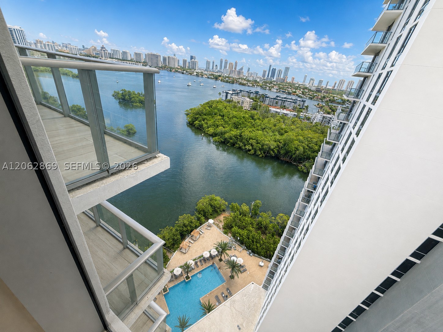 16385 Biscayne Blvd #2007, North Miami Beach FL 33160