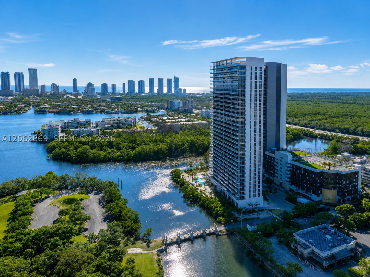16385 Biscayne Blvd #2007, North Miami Beach FL 33160
