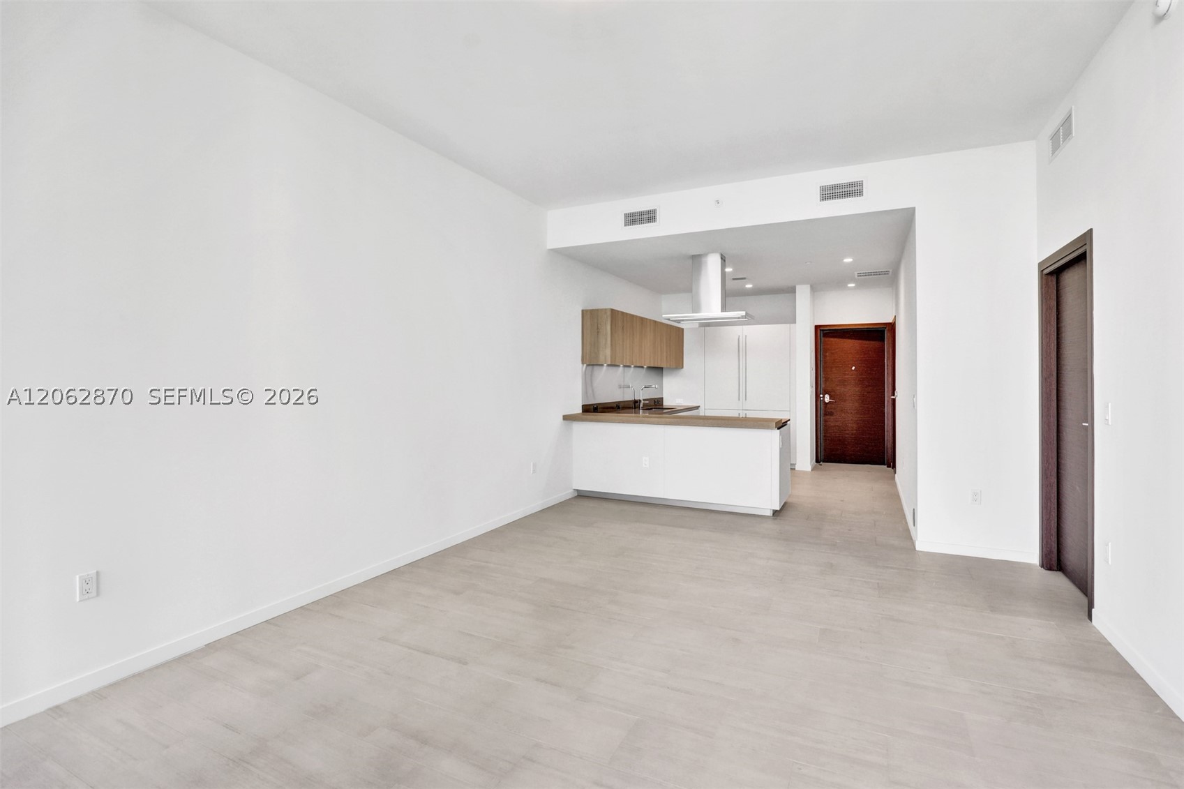 1000 Brickell Plaza #1904, Miami FL 33131