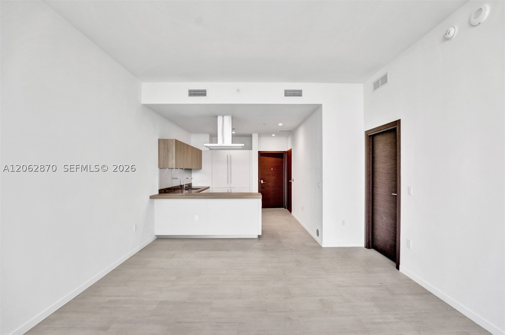 1000 Brickell Plaza #1904, Miami FL 33131