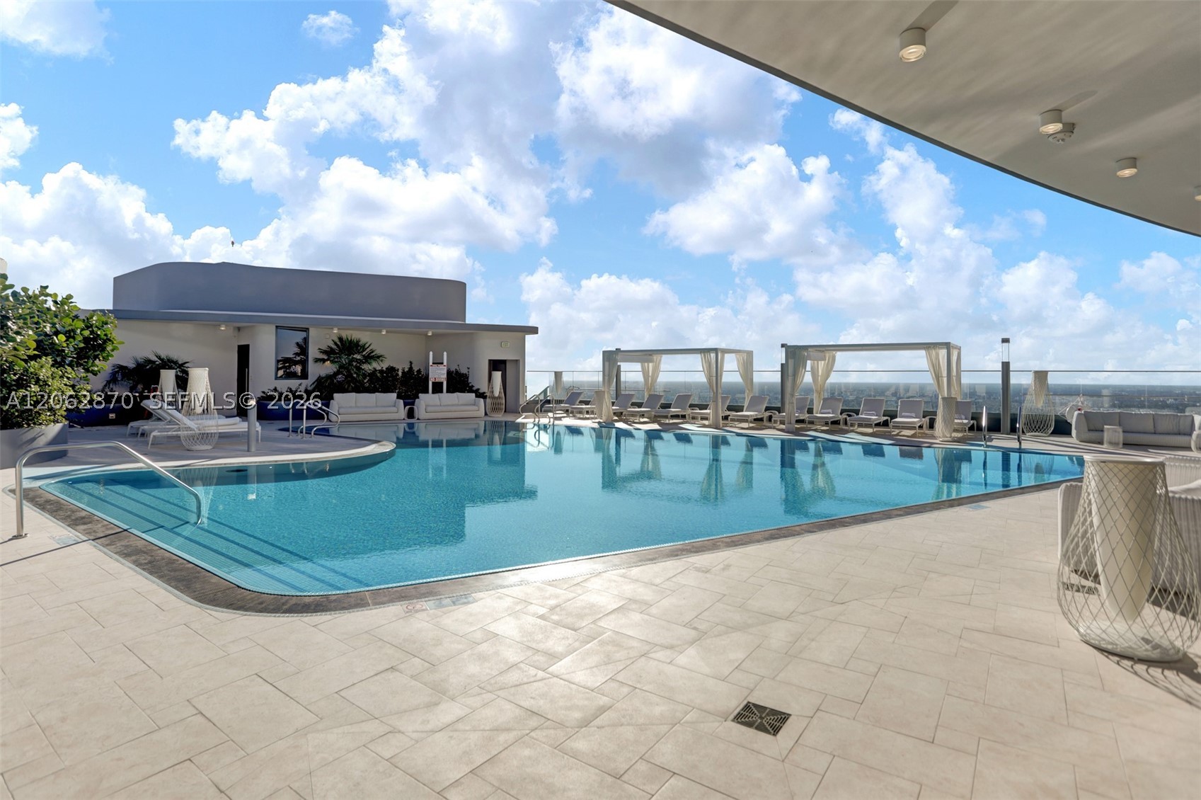 1000 Brickell Plaza #1904, Miami FL 33131