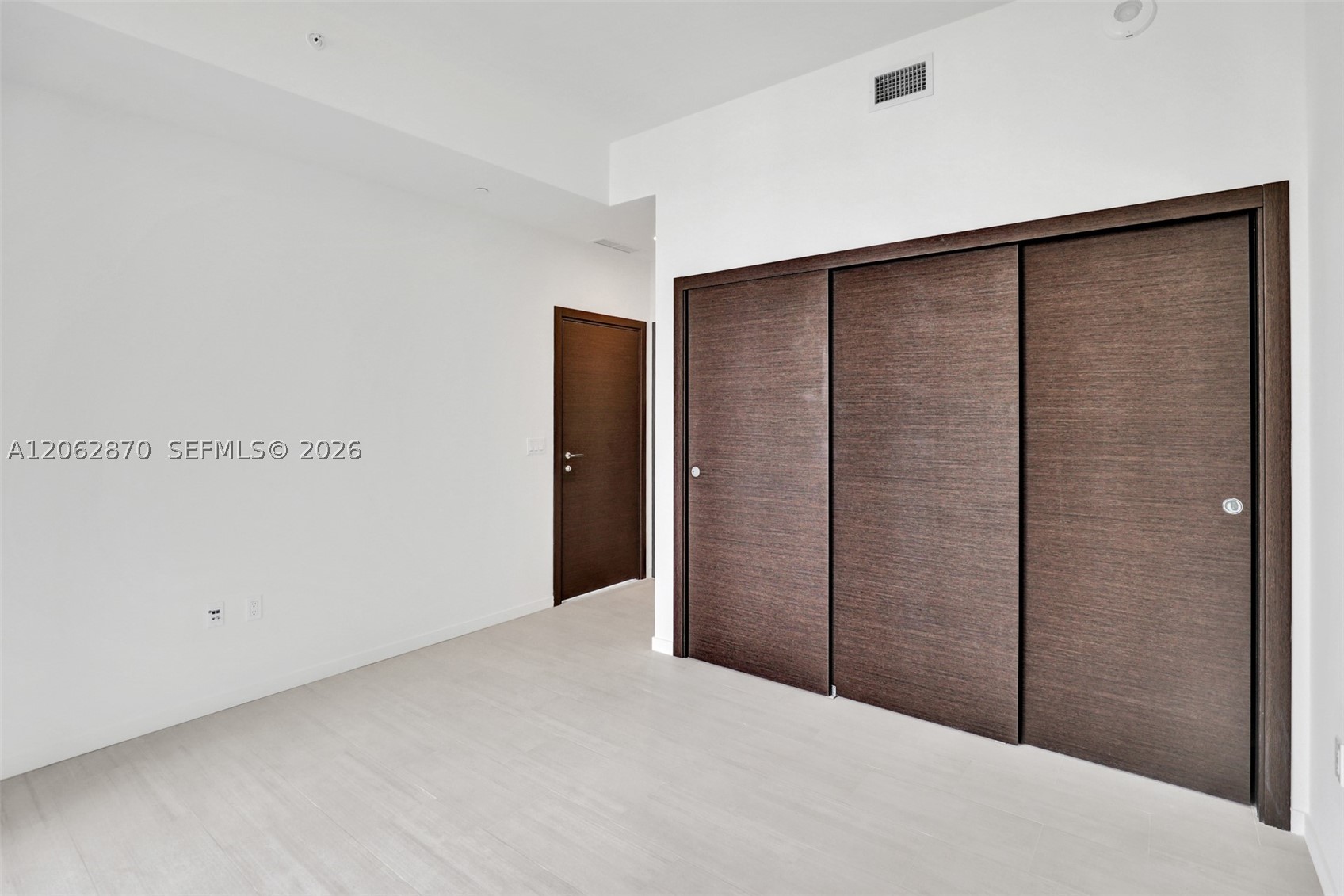 1000 Brickell Plaza #1904, Miami FL 33131