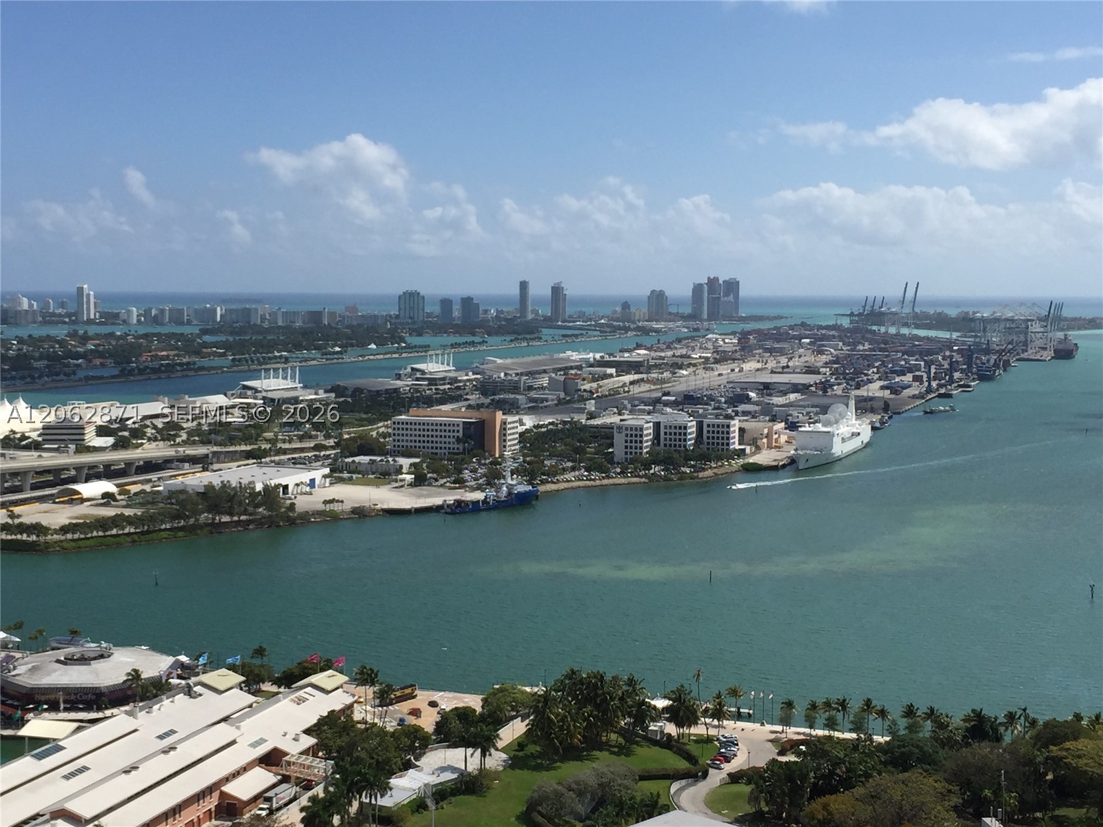 Miami FL 33132 - A12062871