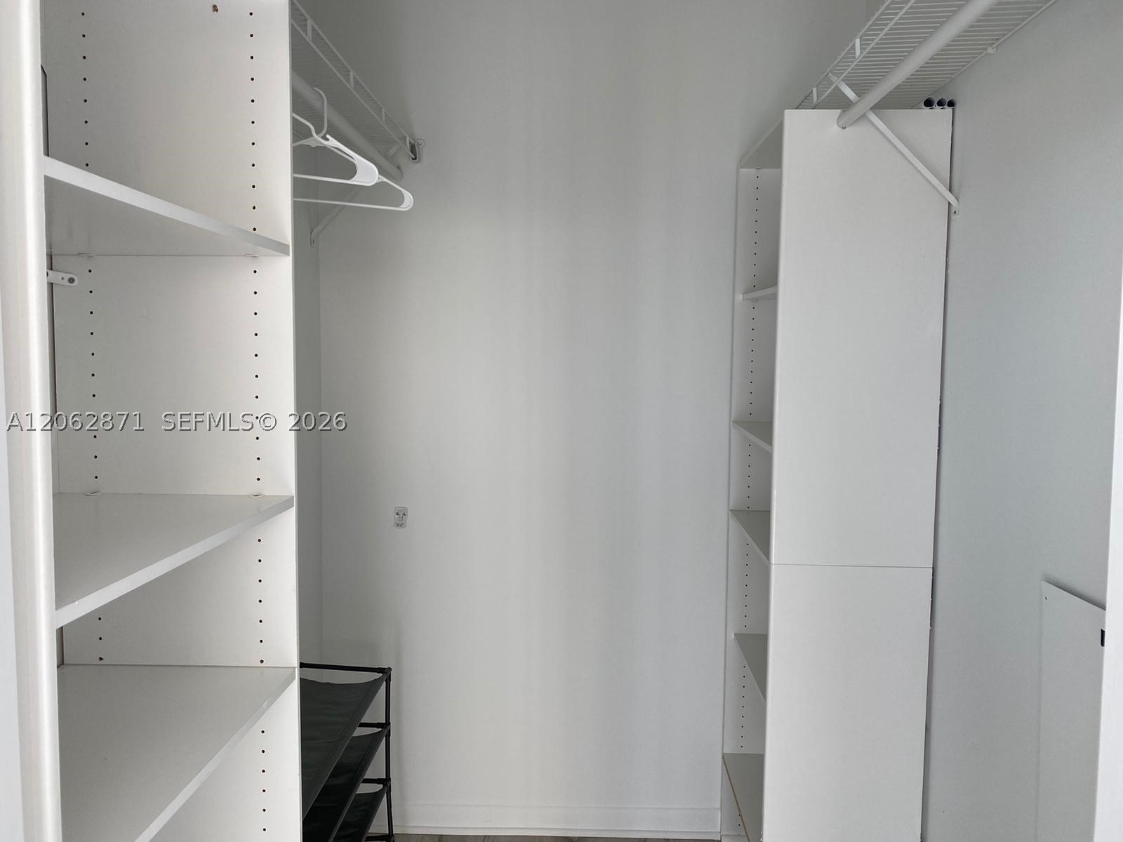 Miami FL 33132 - A12062871