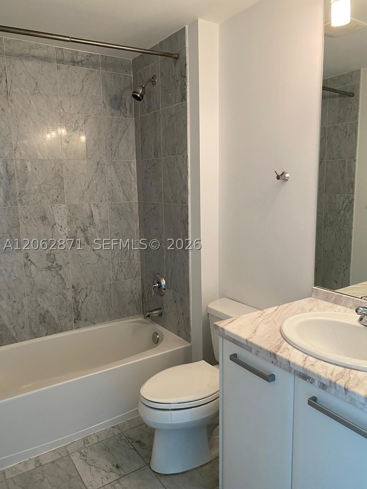 Miami FL 33132 - A12062871