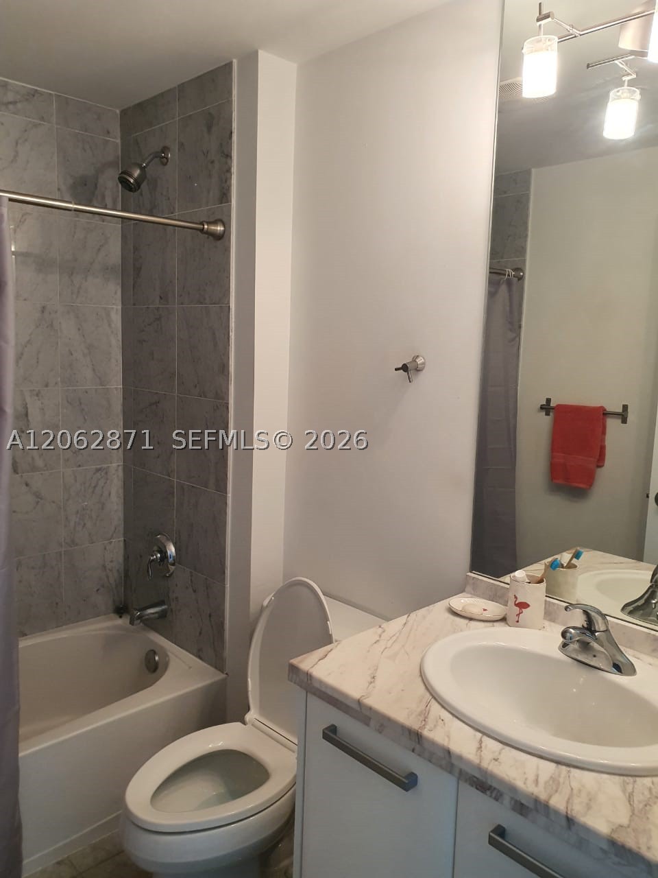 Miami FL 33132 - A12062871