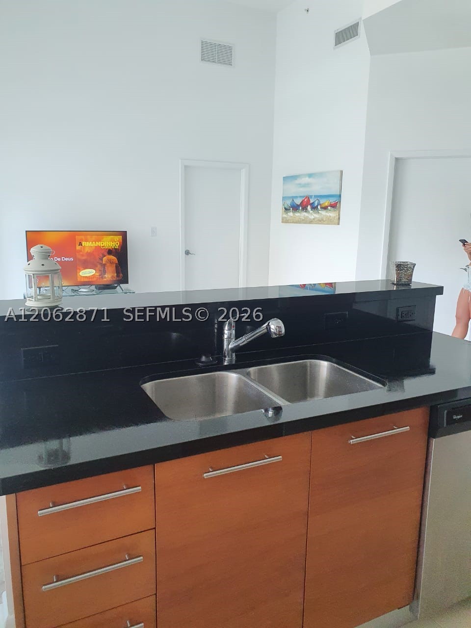 Miami FL 33132 - A12062871