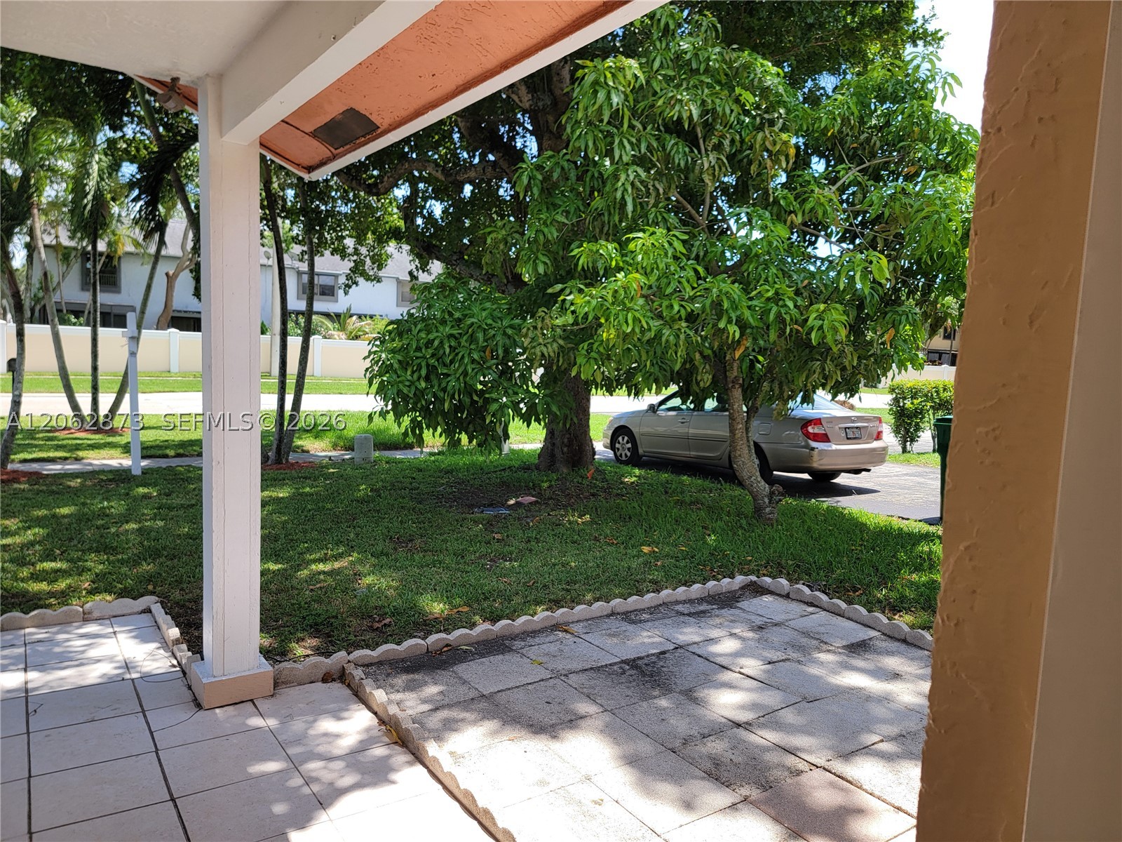 7927 NW 50th St, Lauderhill FL 33351