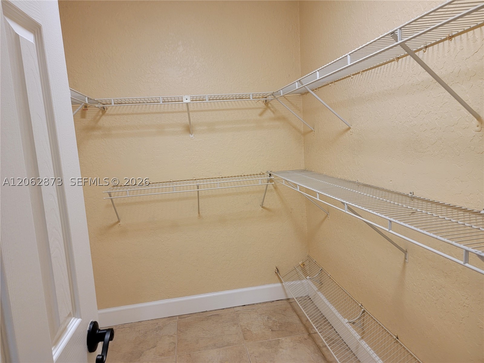 7927 NW 50th St, Lauderhill FL 33351