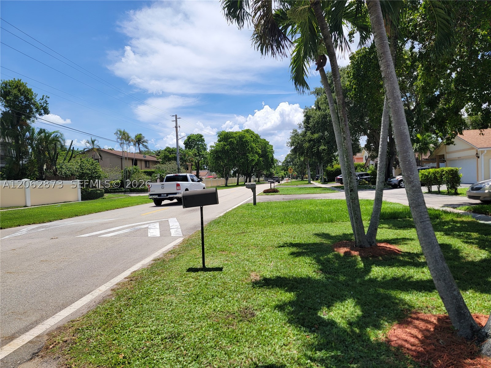 7927 NW 50th St, Lauderhill FL 33351