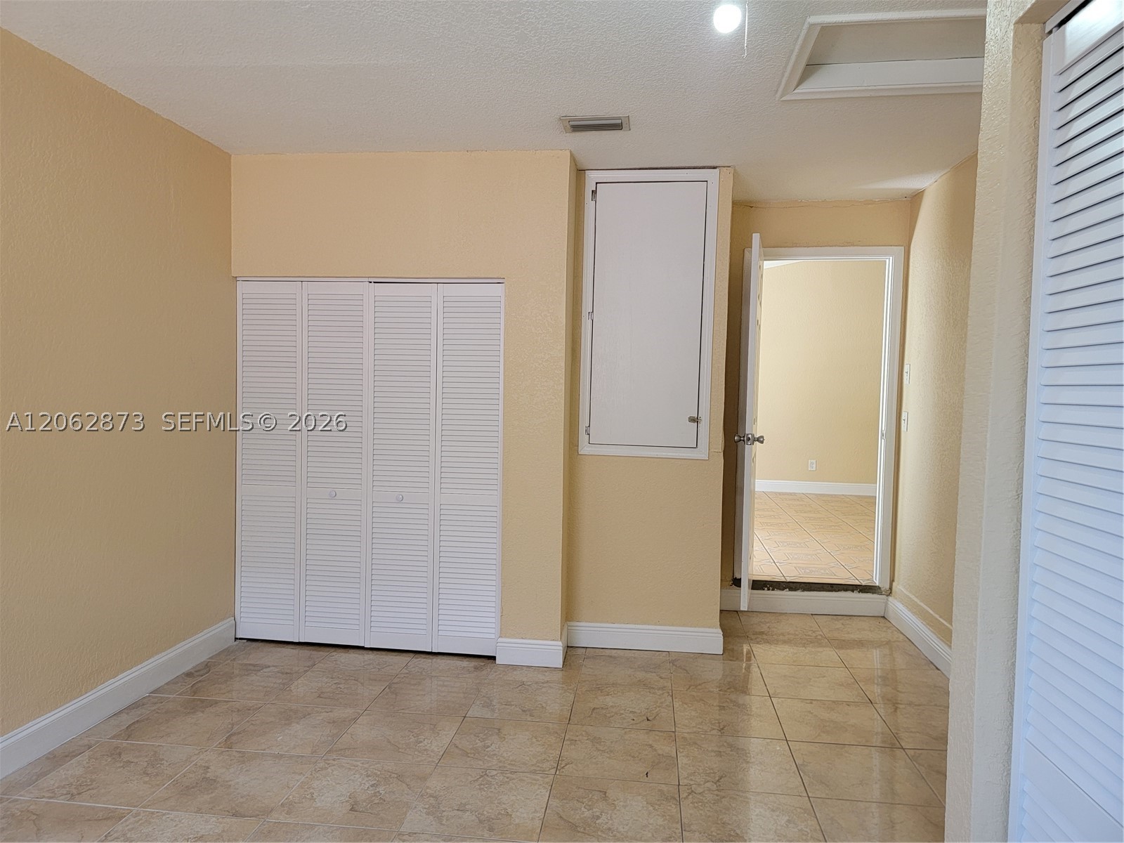 7927 NW 50th St, Lauderhill FL 33351