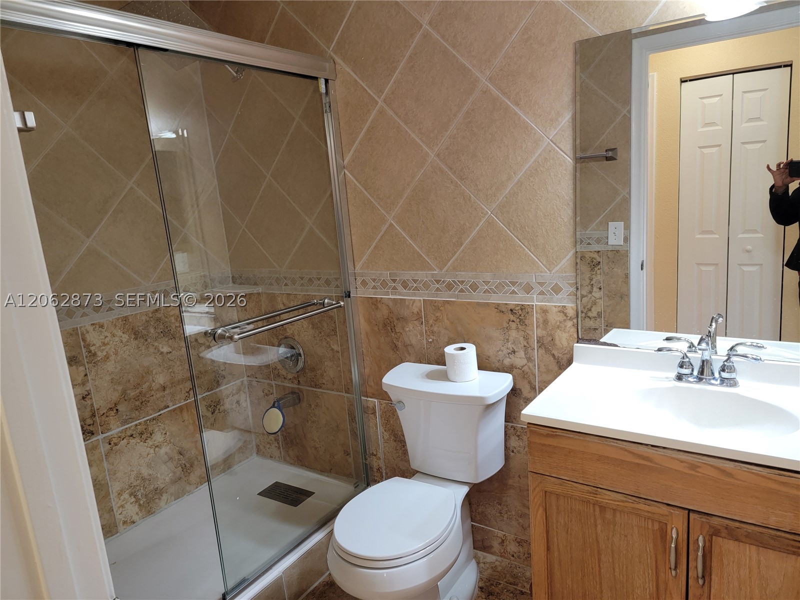 7927 NW 50th St, Lauderhill FL 33351
