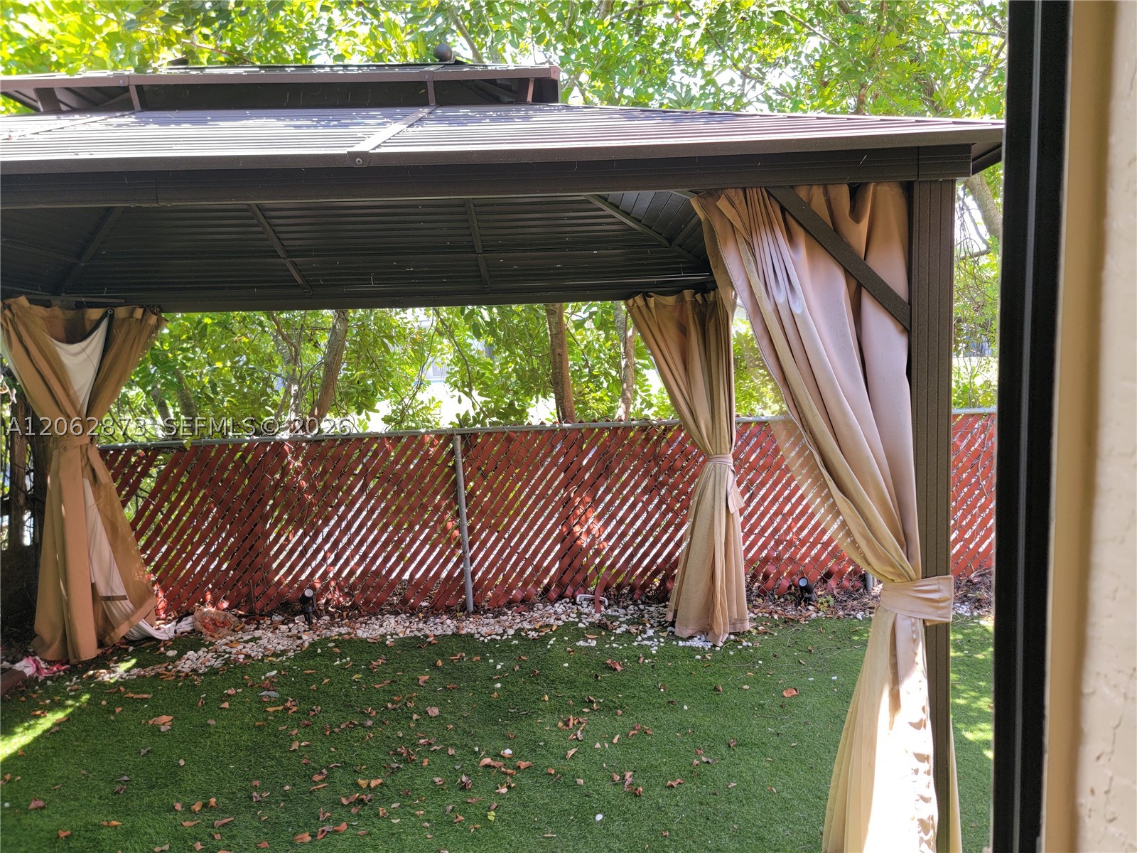 7927 NW 50th St, Lauderhill FL 33351