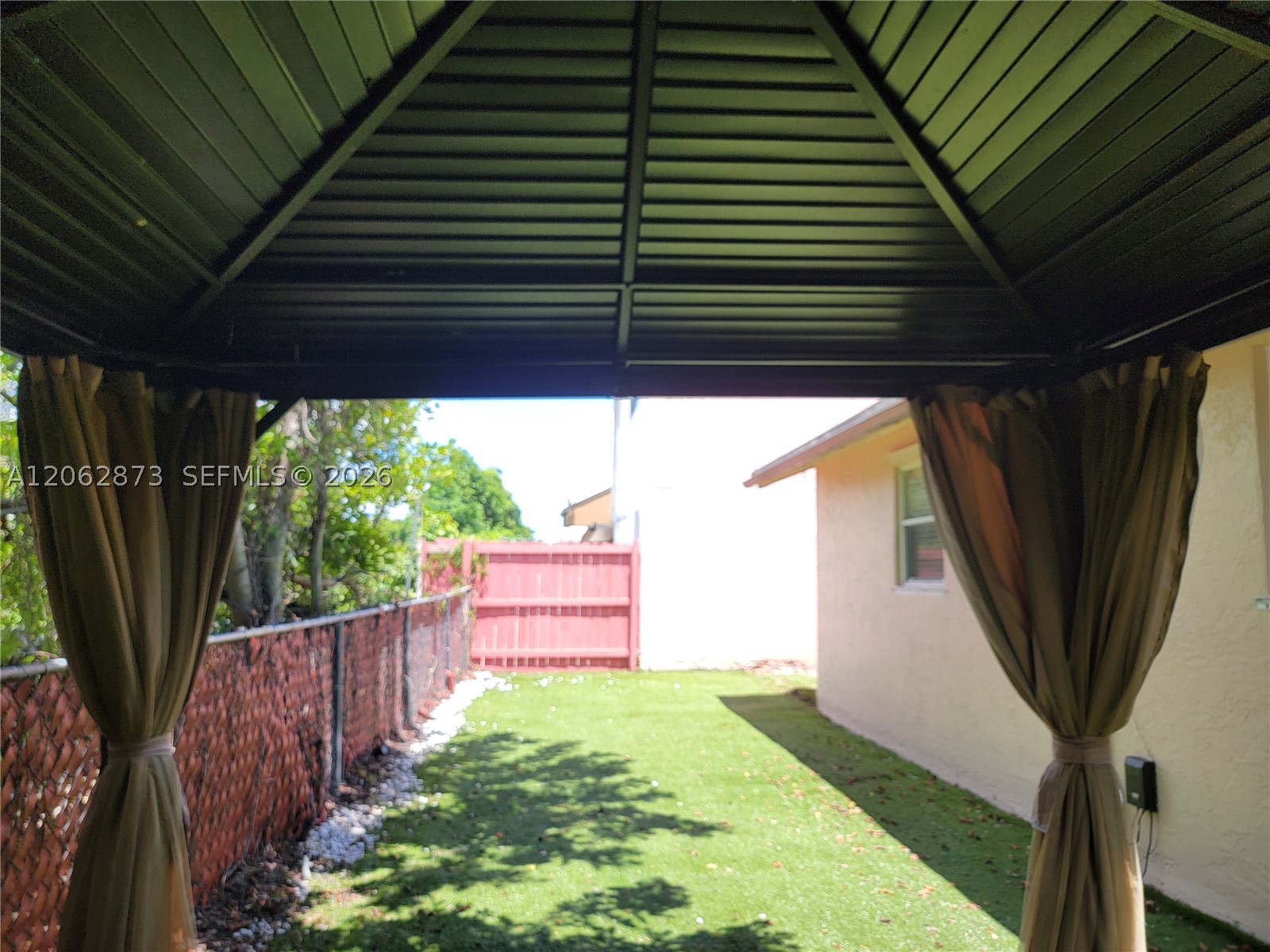 7927 NW 50th St, Lauderhill FL 33351