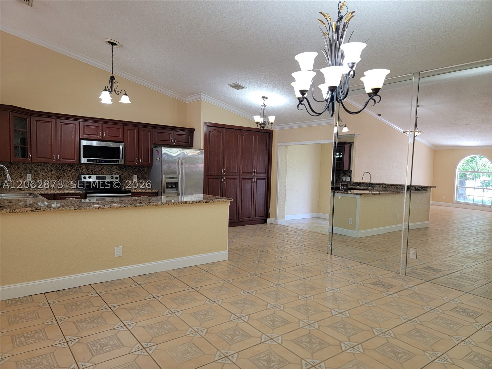 7927 NW 50th St, Lauderhill FL 33351