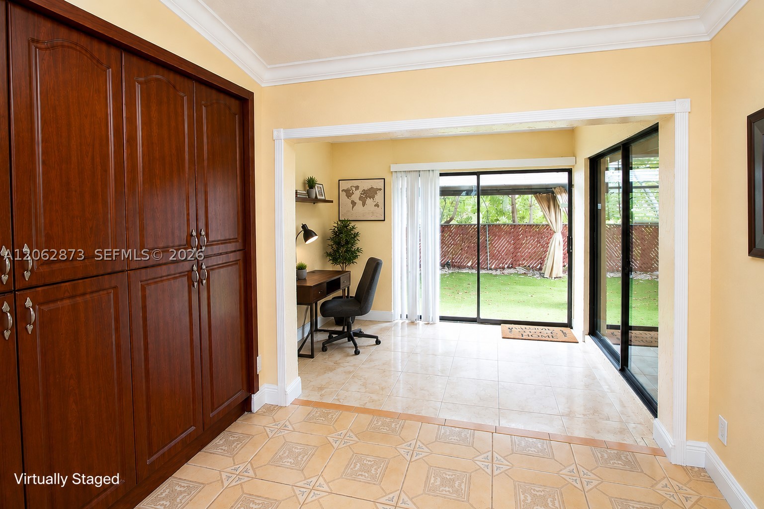 7927 NW 50th St, Lauderhill FL 33351